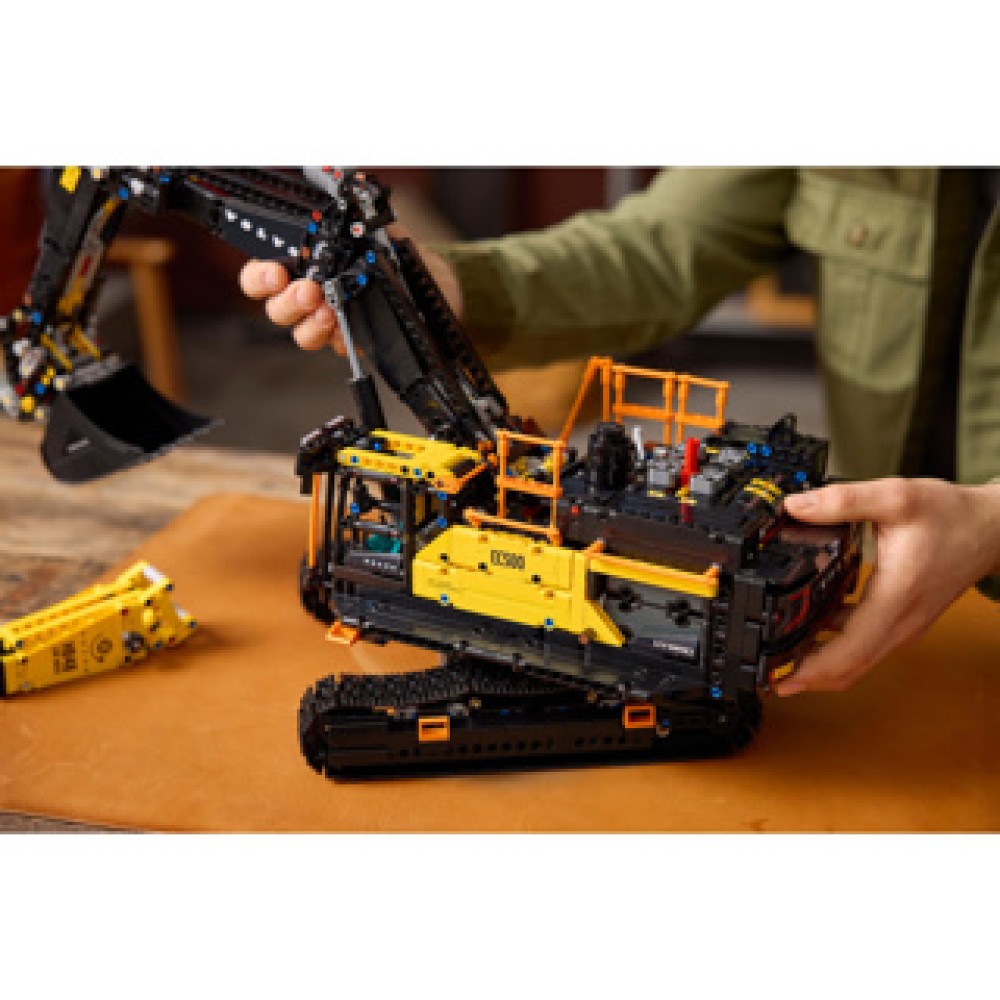 LEGO Technic 42215 Volvo EC500 Hybrid excavator - Image 5